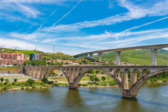 Douro Valley and Régua Panoramic Cruise with Lunch from Porto - Timing and flow: What a 10-hour day really feels like