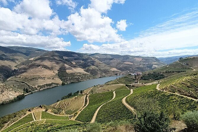 Douro Valley Private Tour - Pinhão and the Rabelo boat: seeing Port wine country from the river