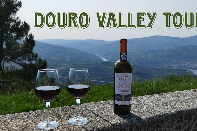 Douro Valley private tour full day - Casal de Loivos viewpoint: a short finale with big visual payoff
