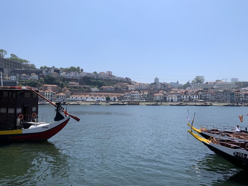 Porto and Gaia: Walking Tour of Douro's Two Riversides - Alminhas of the Bridge and the Douro’s life-and-trade reality