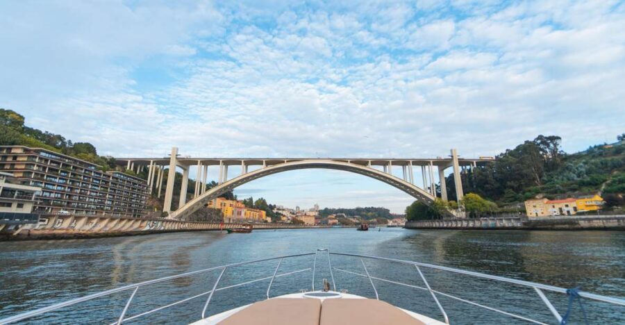 Porto - Douro Cruise with Port wine and snacks - Marina da Afurada Start: The Smoothest Way to Begin
