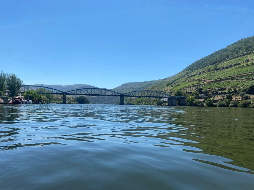 Porto: Douro Valley Private Tour 2 Vineyards & River Cruise - The scenic drive into the UNESCO Douro Valley