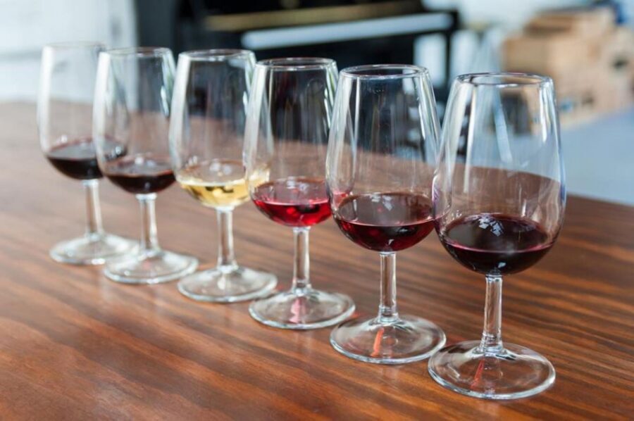 Porto: Douro Valley Wine Tour - The return to Porto: a long coach ride you can use well