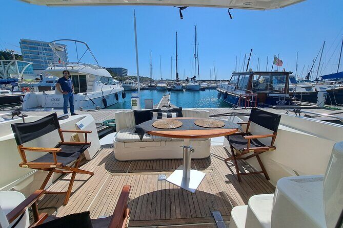 Porto: Luxury Yacht Tour on the Douro River - Sunset or Daytime - Where you board at Marina da Afurada (and how to show up prepared)