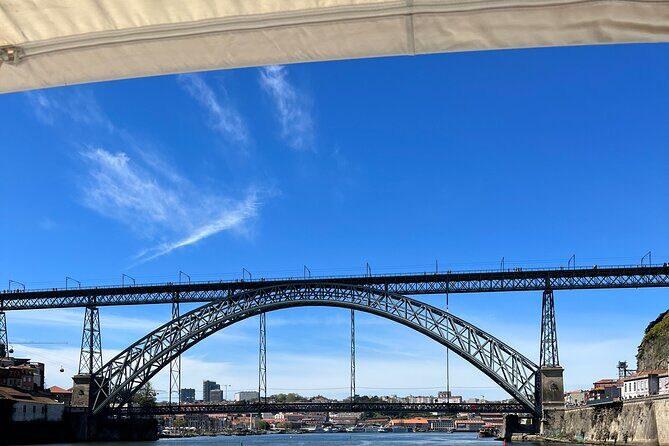 Premium Yacht Tour on the Douro - Where you start: Porto YachtMarina do Freixo makes it easy