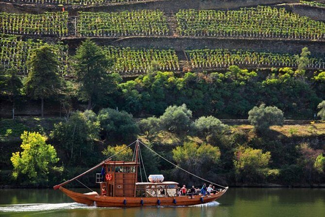 Taste the Douro - Vintage Experience - From Porto to the Douro: the drive is part of the point
